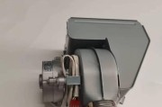 解决惠而浦热水器E1故障的方法（探索故障原因及有效解决方案）
