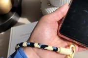黑豹手环硅胶材质耐用吗？舒适度如何？