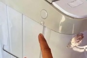 如何使用滚筒洗衣机有效清洗污泥（一步步教你如何清洗衣物上的污泥）