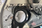 捷力吸顶音箱低音炮接线方法是什么？