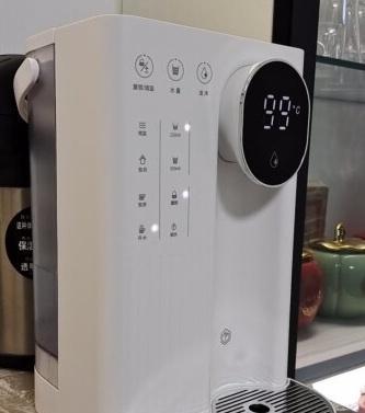 饮水机显示常温处理方法（解决饮水机常温显示问题的有效措施）