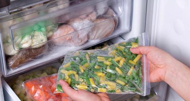 饭菜需要放凉后再放入冰箱吗（探究饭菜放凉后再进冰箱的重要性）