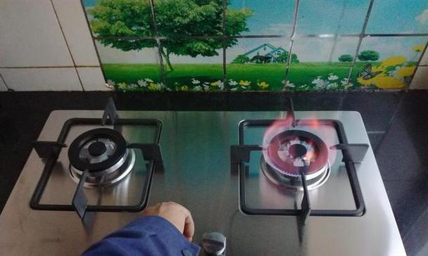燃气灶无法点火的原因及解决方法（探究燃气灶不点火的常见问题和解决方案）