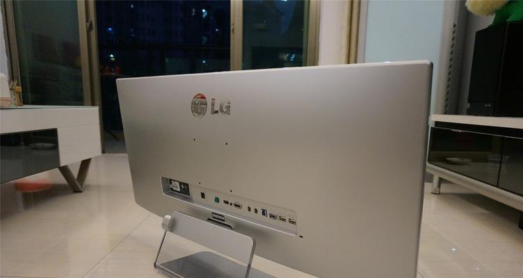 《全面测评34寸电脑显示器》（探索完美显示）