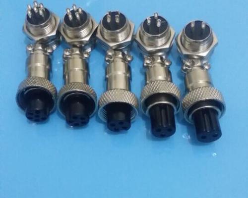 车载胶木充电器的正确使用方法是什么？