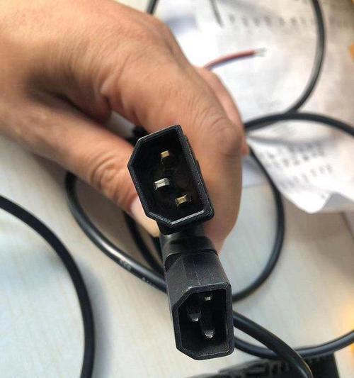 电车7瓦充电器选购指南是什么？如何挑选合适的充电器？