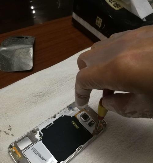 三星手机笔电池更换方法是什么？需要哪些工具？