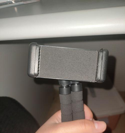 八瓜鱼手机支架使用方法是什么？