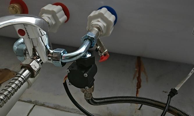 热水器水桶漏水维修步骤是什么？