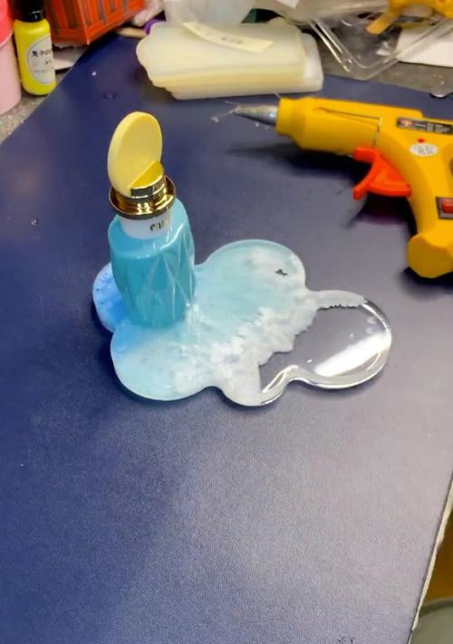 手机支架香水如何正确放置？