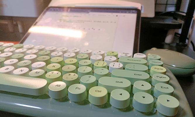 口红键盘对应的字母是什么？