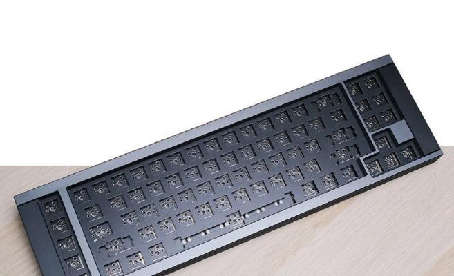 小键盘组合套件具体是什么？它有哪些功能和特点？