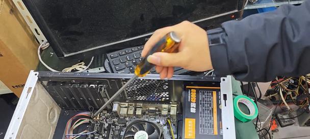 电脑主机台式关机方法是什么？