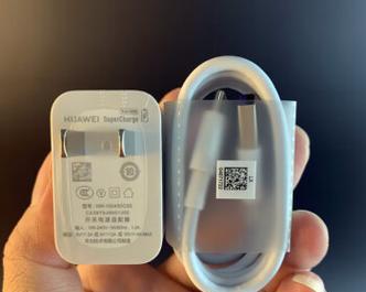 手机数据线选择硅胶还是编织材质？各自的优缺点是什么？
