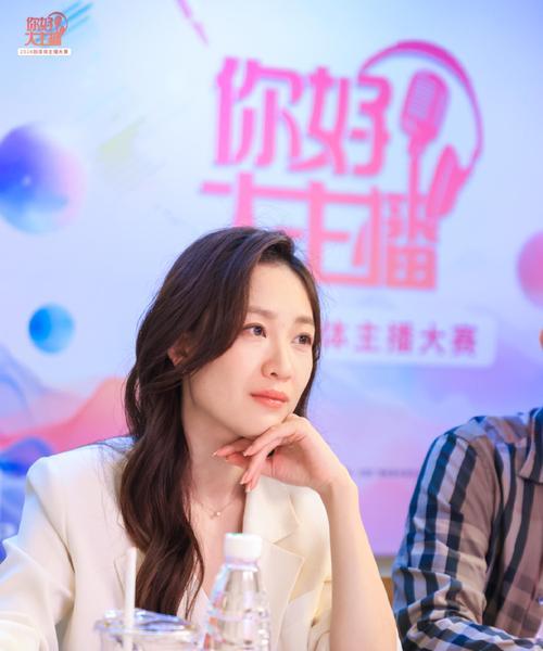 女大电视主播都有谁？她们的特色和风格是什么？