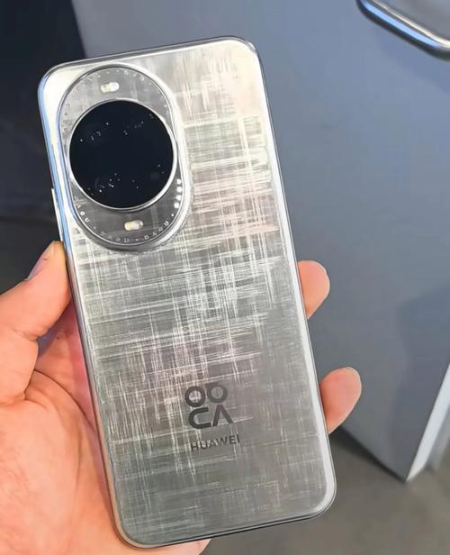 华为手机外观设计特点是什么？外观评价中有哪些常见问题？