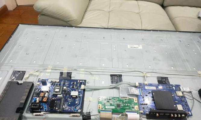 电视屏幕排线发热烫手如何处理？遇到此问题的解决方法是什么？