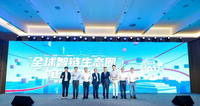 联想×伊利共建全球智链生态圈 用 AI 重塑乳业产业链