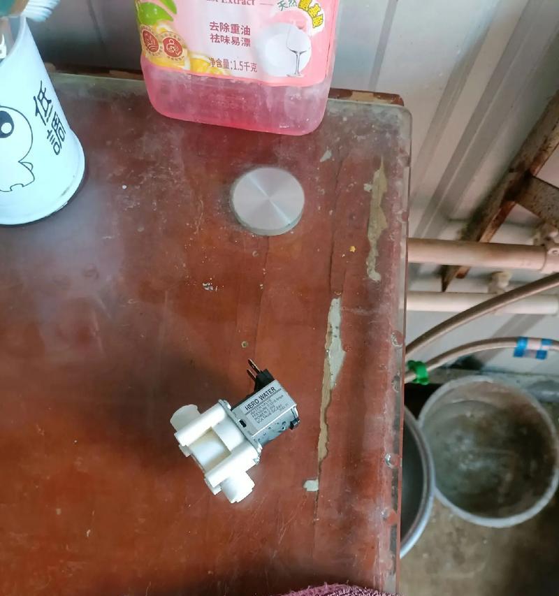 饮水机维修故障（保持清洁是关键）