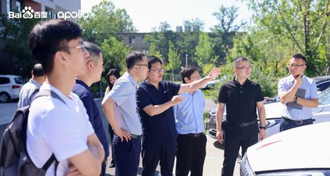 深化产学研融合发展：百度 Apollo 向大连理工大学捐赠自动驾驶车辆